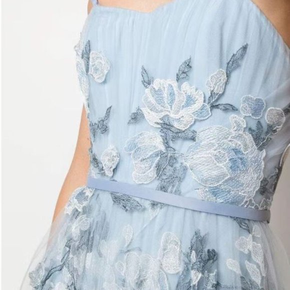 Marchesa blue gown with outer layer of tulle/embroidery - Picture 4 of 5